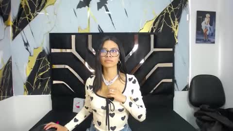 miahotcs online show from February 10, 2026, 2:10 pm