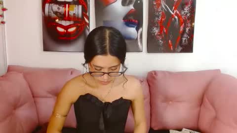 miahotcs online show from April 12, 2026, 4:12 pm