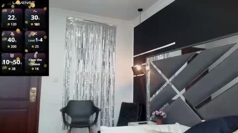 MIA HOTMEZ online show from October 22, 2025, 12:05 pm