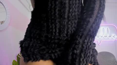 Mia Khalifa online show from October 8, 2025, 3:48 am