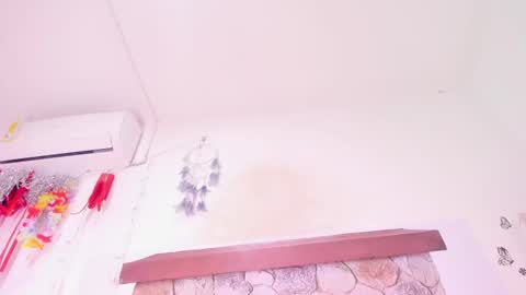 miakirshner_ online show from January 28, 2025, 12:36 am