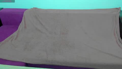 Snapshot of miakittyy chatting on April 19, 2026, 10:23 pm Mia Kittyy online show from April 19, 2026, 10:23 pm