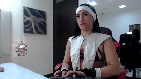 miaknigth online show from January 14, 2026, 12:11 pm