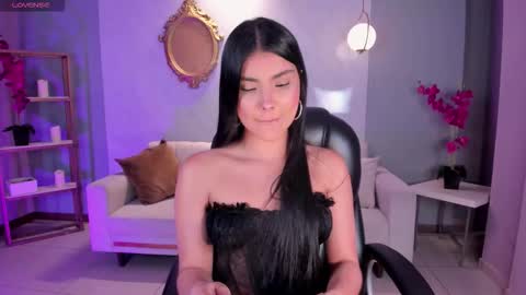 Call me Mia  online show from February 9, 2026, 7:40 pm