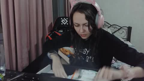 Snapshot of miameowkiss chatting on January 8, 2026, 5:37 pm Mia online show from January 8, 2026, 5:37 pm