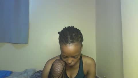 Muffin online show from December 5, 2025, 12:36 pm