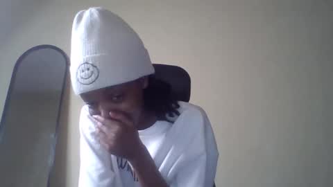 Muffin online show from March 21, 2026, 1:48 pm