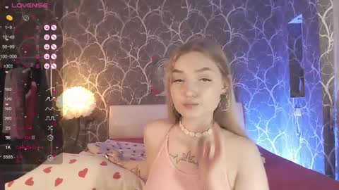 Mia online show from June 22, 2026, 12:46 pm