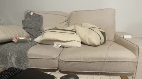 miamifit online show from December 23, 2025, 7:28 am