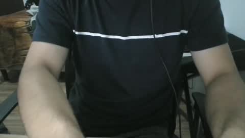 miamorr_ online show from October 17, 2025, 5:43 am