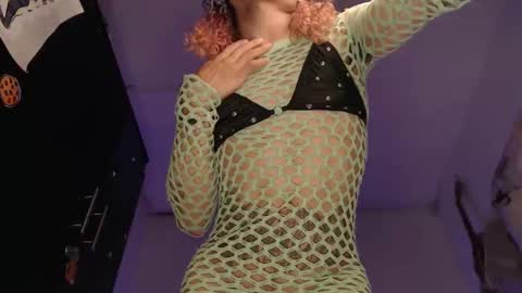 MianCuntyDoll online show from October 4, 2025, 2:48 pm