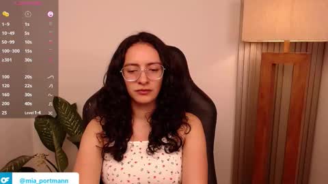 MIAPORTMANN online show from March 25, 2026, 6:52 am