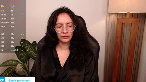 MIAPORTMANN online show from March 30, 2026, 9:10 am