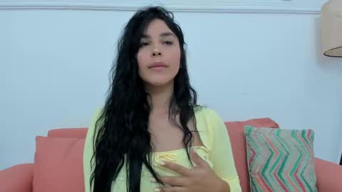 Snapshot of miaquevedo chatting on September 24, 2025, 11:35 am Mia Quevedo online show from September 24, 2025, 11:35 am