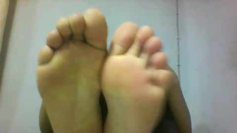 miarii online show from November 17, 2025, 5:24 am