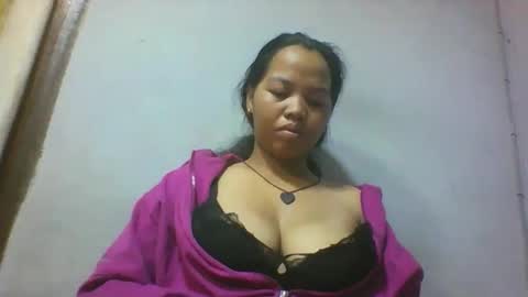 miarii online show from May 18, 2026, 2:51 am
