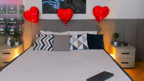 miarommano online show from February 13, 2025, 5:48 am