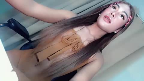 miasex980271 online show from May 1, 2026, 11:48 am