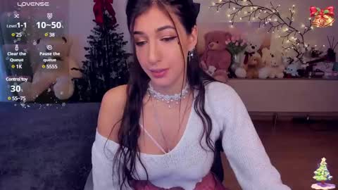 Snapshot of miasilk chatting on December 23, 2024, 6:55 am Miayna Silk online show from December 23, 2024, 6:55 am