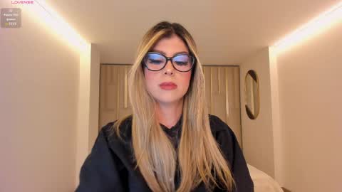 Snapshot of miasilvax chatting on May 14, 2026, 11:17 am Mia Silva online show from May 14, 2026, 11:17 am