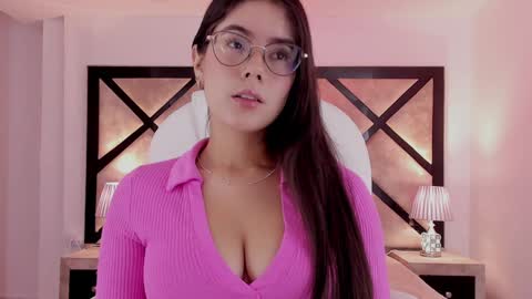 Snapshot of miasilverr chatting on January 4, 2025, 10:13 pm Mia online show from January 4, 2025, 10:13 pm