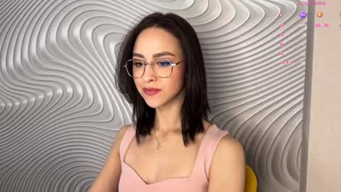 Snapshot of miasweetashoney chatting on May 5, 2026, 8:11 am Mia online show from May 5, 2026, 8:11 am