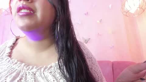miataylor__24 online show from November 25, 2025, 6:30 pm