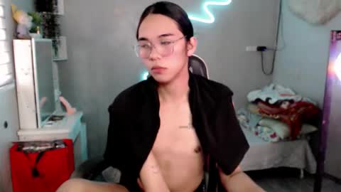 Mia online show from March 4, 2026, 7:36 am