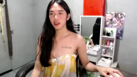 Snapshot of miatrixs chatting on March 10, 2026, 7:57 am Mia online show from March 10, 2026, 7:57 am
