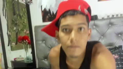 Snapshot of miautena chatting on October 19, 2025, 1:23 pm Mariana online show from October 19, 2025, 1:23 pm