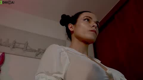 Snapshot of miavero chatting on October 12, 2025, 1:54 pm Mia online show from October 12, 2025, 1:54 pm