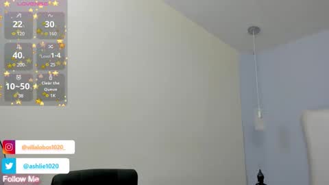 Mia Villalobos online show from October 28, 2025, 11:47 am