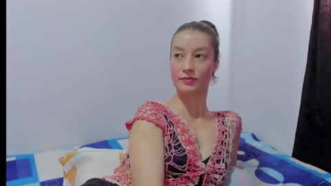  Chloe  online show from November 24, 2025, 6:07 pm