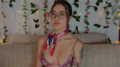 Snapshot of miawinxxx848 chatting on September 11, 2025, 10:21 pm Mia Winx online show from September 11, 2025, 10:21 pm
