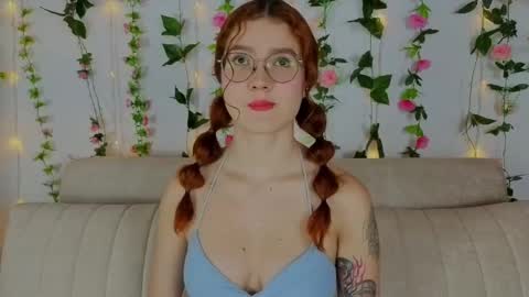 Snapshot of miawinxxx848 chatting on September 26, 2025, 2:15 am Mia Winx online show from September 26, 2025, 2:15 am