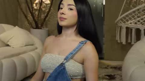 Snapshot of miawithe chatting on February 28, 2025, 11:56 pm mia online show from February 28, 2025, 11:56 pm