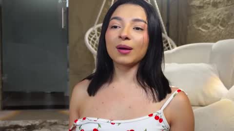 Snapshot of miawithe chatting on March 7, 2025, 3:29 am mia online show from March 7, 2025, 3:29 am