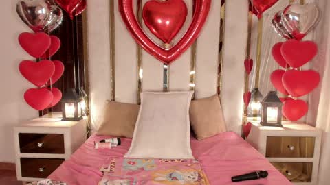 Snapshot of micaelahott_ chatting on February 1, 2025, 7:15 am micaelahott_ online show from February 1, 2025, 7:15 am
