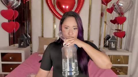 Snapshot of micaelahott_ chatting on February 20, 2025, 2:40 am micaelahott_ online show from February 20, 2025, 2:40 am