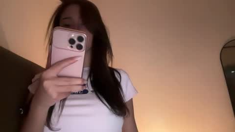 urbaby mica online show from March 29, 2026, 11:16 pm