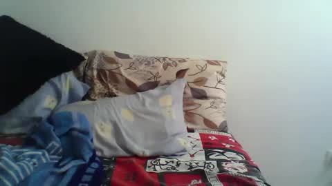 Snapshot of mich_cute0 chatting on May 8, 2026, 8:03 pm mich_cute0 online show from May 8, 2026, 8:03 pm