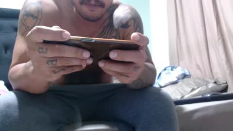 Snapshot of michael_daviss1 chatting on October 21, 2025, 10:32 pm Michael Daviss online show from October 21, 2025, 10:32 pm