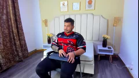 Snapshot of michael_hill1 chatting on September 30, 2025, 6:57 pm MICHAEL online show from September 30, 2025, 6:57 pm