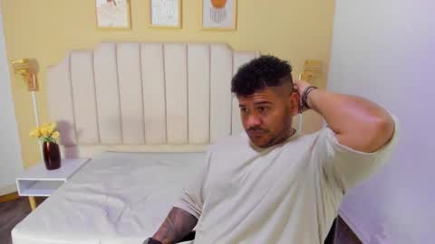 Snapshot of michael_hill1 chatting on October 9, 2025, 7:45 pm MICHAEL online show from October 9, 2025, 7:45 pm