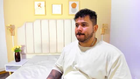 Snapshot of michael_hill1 chatting on November 7, 2025, 8:09 pm MICHAEL online show from November 7, 2025, 8:09 pm