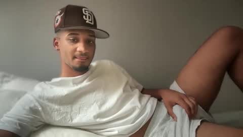 Snapshot of michael_jordanx chatting on February 15, 2025, 3:50 pm Angel online show from February 15, 2025, 3:50 pm