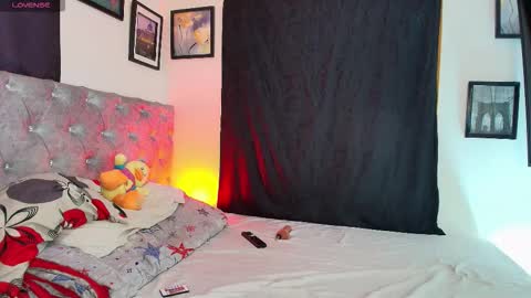 michael_lopez_1 online show from February 8, 2026, 10:13 pm