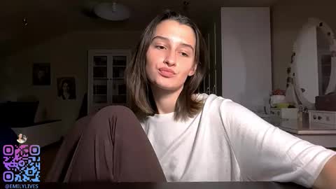 Snapshot of michael_pors chatting on November 1, 2025, 2:30 pm Emily online show from November 1, 2025, 2:30 pm