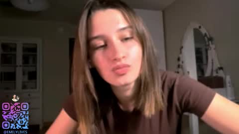 Snapshot of michael_pors chatting on November 15, 2025, 3:52 pm Emily online show from November 15, 2025, 3:52 pm