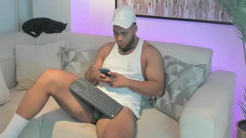 Michael Salens independent model online show from February 13, 2025, 11:17 am